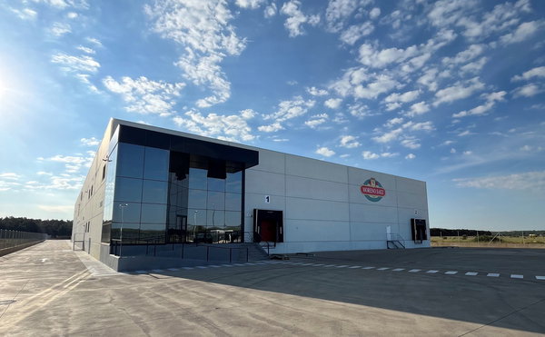 Moreno Sáez estrena la mayor planta de producción de Torrezno de Soria