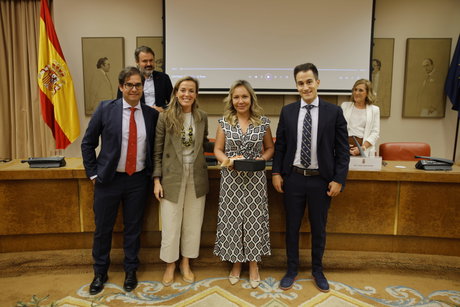 El Pozo-Entrega premio The Family Watch.jpg