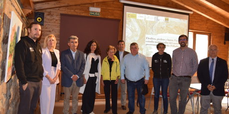 Gullón-foto familia geoparque.jpg