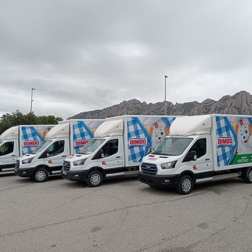 Grupo Bimbo reafirma su compromiso con la sostenibilidad al incorporar 30 Ford E-Transit 100% eléctricas a su flota
