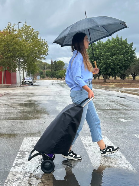 Lifestyle_Poncho_Rolser.jpg