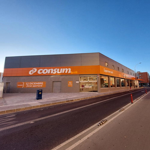 Consum abre tres tiendas en Alzira, Elche y Murcia y suma 12 nuevos supermercados en lo que va de año