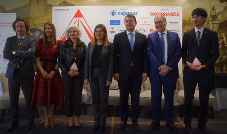 Foto de familia_Foro3Mares.jpg