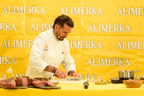 Valladolid Juan Peña en un momento del showcooking .jpg