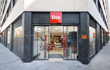 03 Fachada tienda Dia ES.png