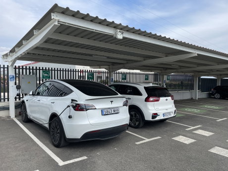 1.Cargadores eléctricos Fripozo .jpeg