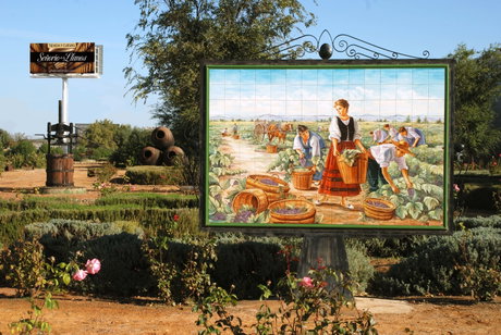 FOTO_LOS_LLANOS_JARDINES_ENTRADA.jpg