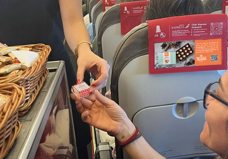 Iberia Express y Chocolates Trapa HORIZONTAL.jpg