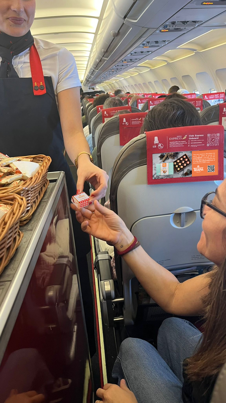 Iberia Express y Chocolates Trapa.png