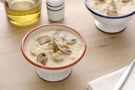 Sopa de fideos con garbanzos y champiñones .jpg