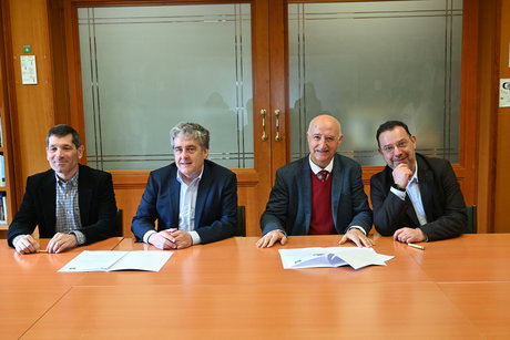 Firma convenio FIS-Gullon_11.03.2025_2.jpg