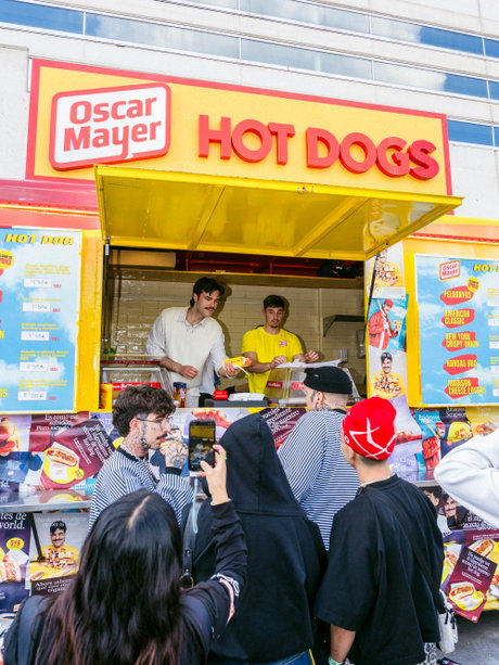 Foto Peldanyos en foodtruck OM 2.jpg