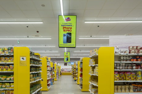 Circuito de pantallas de retail media Alimerka .jpg