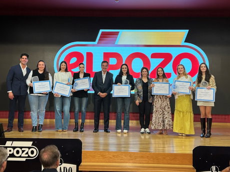 Foto Premios Mejor Expediente Académico.jpg