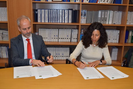 Visita consejero de Educación a Galletas Gullón 1.jpg