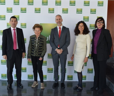 Visita consejero de Educación a Galletas Gullón 2.jpg