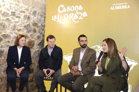 De izda a dcha M Cruz Fernández, Enrique López, Sergio Marqués y Begoña López.jpg