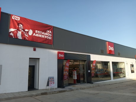 Foto fachada Dia_La Palma del Condado.jpg