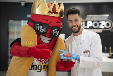 FOTO The Grefg, nuevo embajador de marca ElPozo King 1.jpg