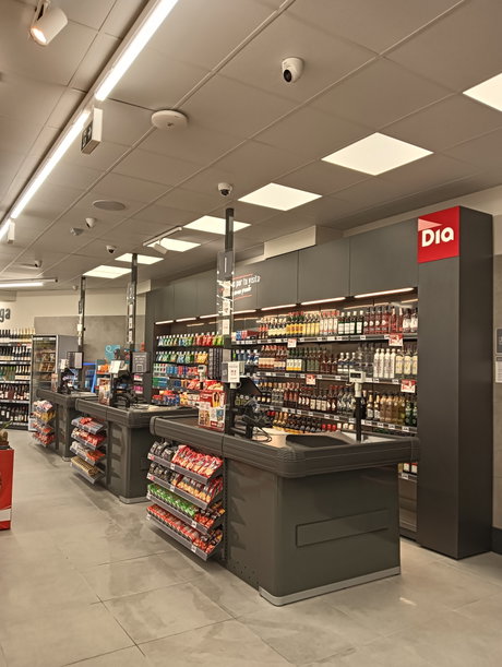 Tienda Dia Valladolid 2.jpg