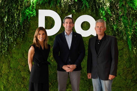 Acuerdo Grupo Dia - Fen - Pilar Hermida, Martín Tolcachir y José Manuel Ávila.jpg