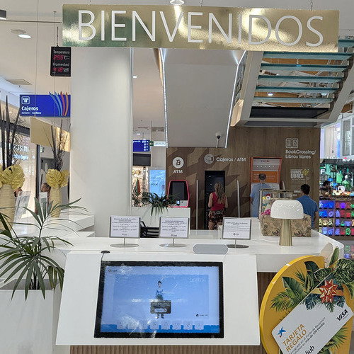Tecnología con voz propia: así es Sophia, la nueva asistente virtual del Centro Comercial L’Aljub