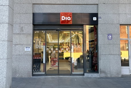Fachada tienda Dia_Leganés.jpg