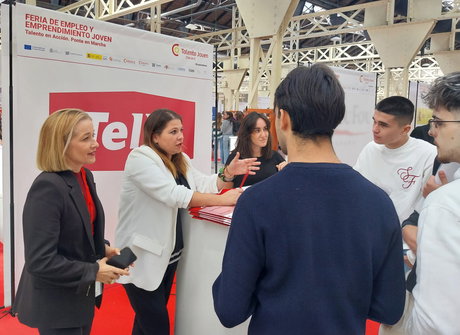 Tello en la Feria de Empleo y Emprendimiento.jpg