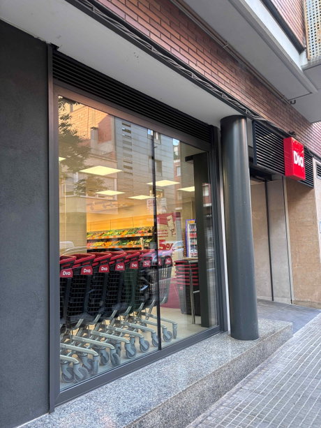 Fachada Tienda Dia Terrassa.jpg