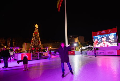 FOTO Pista de Hielo Colón.jpg