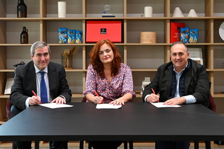 Roberto Espina (Asoc. Celíacos), Chelo Domínguez (Gallo), Víctor Manuel González (Algadi) 2.jpg