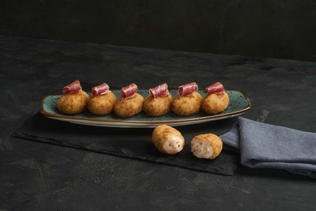 Croqueta Signature jamón ibérico y leche fresca.jpg
