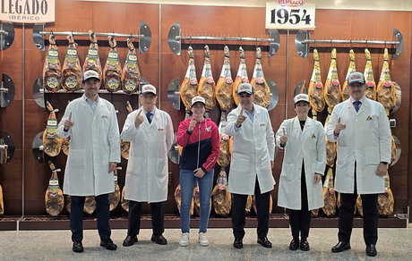 Foto Patrocinio Ana Carrasco.jpg