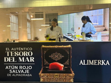 Gijón-La chef gaditana María Lo elaboró cuatro recetas de Atún Rojo Salvaje de Almadraba.jpg