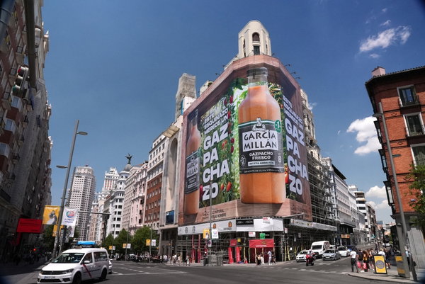 Lona Gran Vía García Millán.JPG