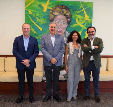 Visita presidente AECOC a Gullón.jpg