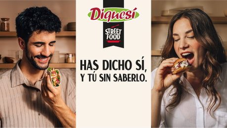 Hombre y mujer disfrutando bocados de comida callejera; al centro los logotipos Diquesí y Street Food y un lema promocional.