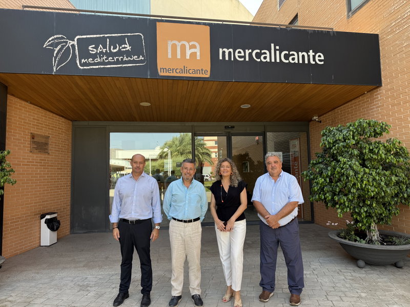 El subdelegado del Gobierno en Alicante visita Mercalicante y conoce su papel estratégico en la cadena agroalimentaria