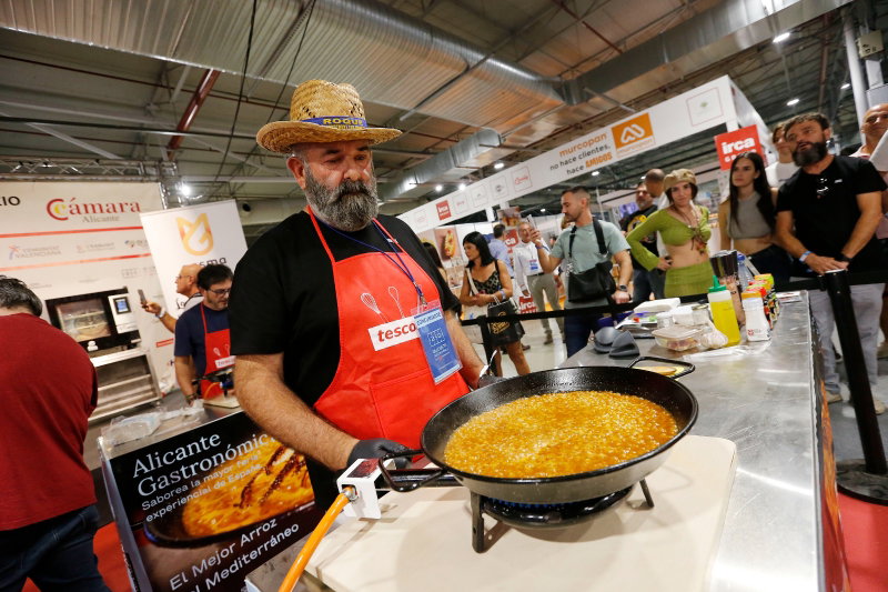 Alicante Gastronómica abre la inscripción para el VII Concurso al Mejor Arroz del Mediterráneo para aficionados