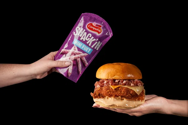 Roost Chicken y Campofrío_Fuet Burger 5.jpg