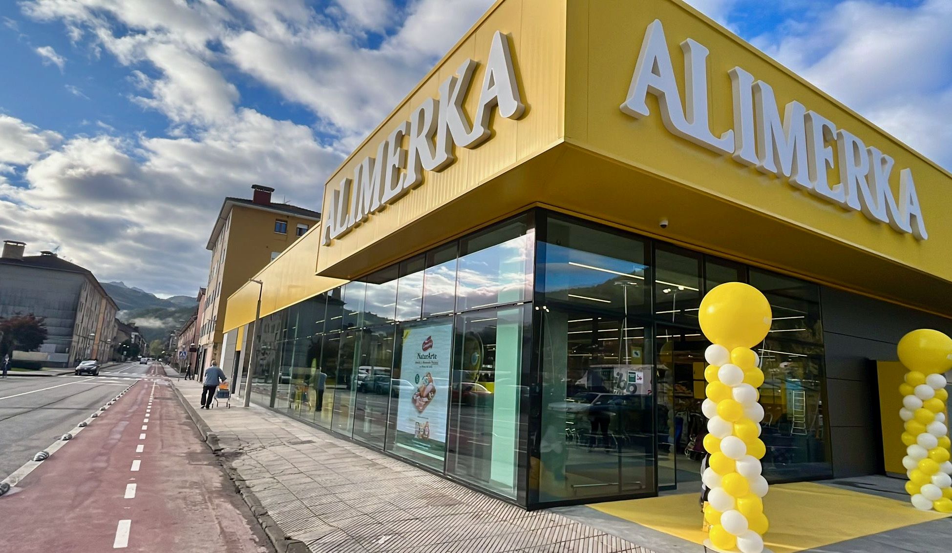 Exterior Alimerka Pola de Laviana.jpeg