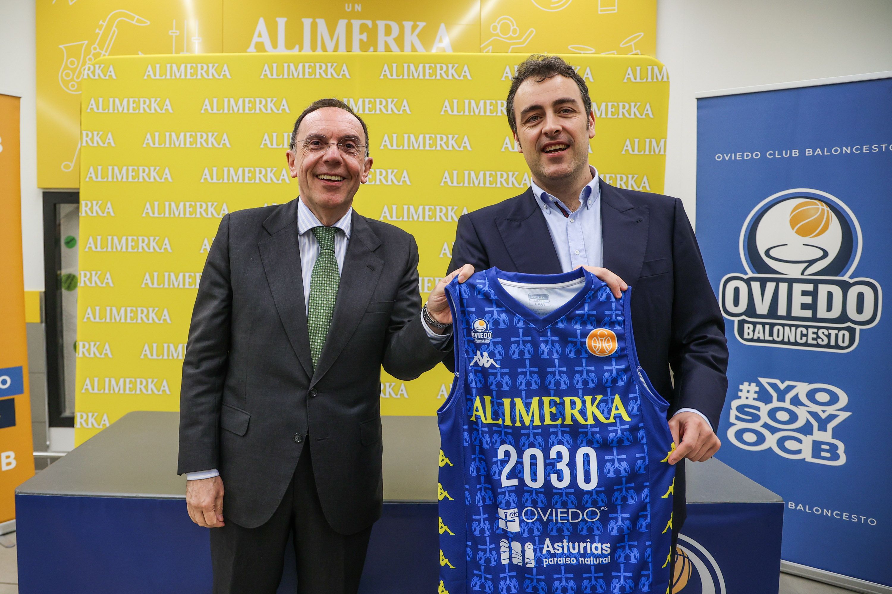Alejandro Fernández y Fernando Villabella en la presentación del acuerdo.jpeg