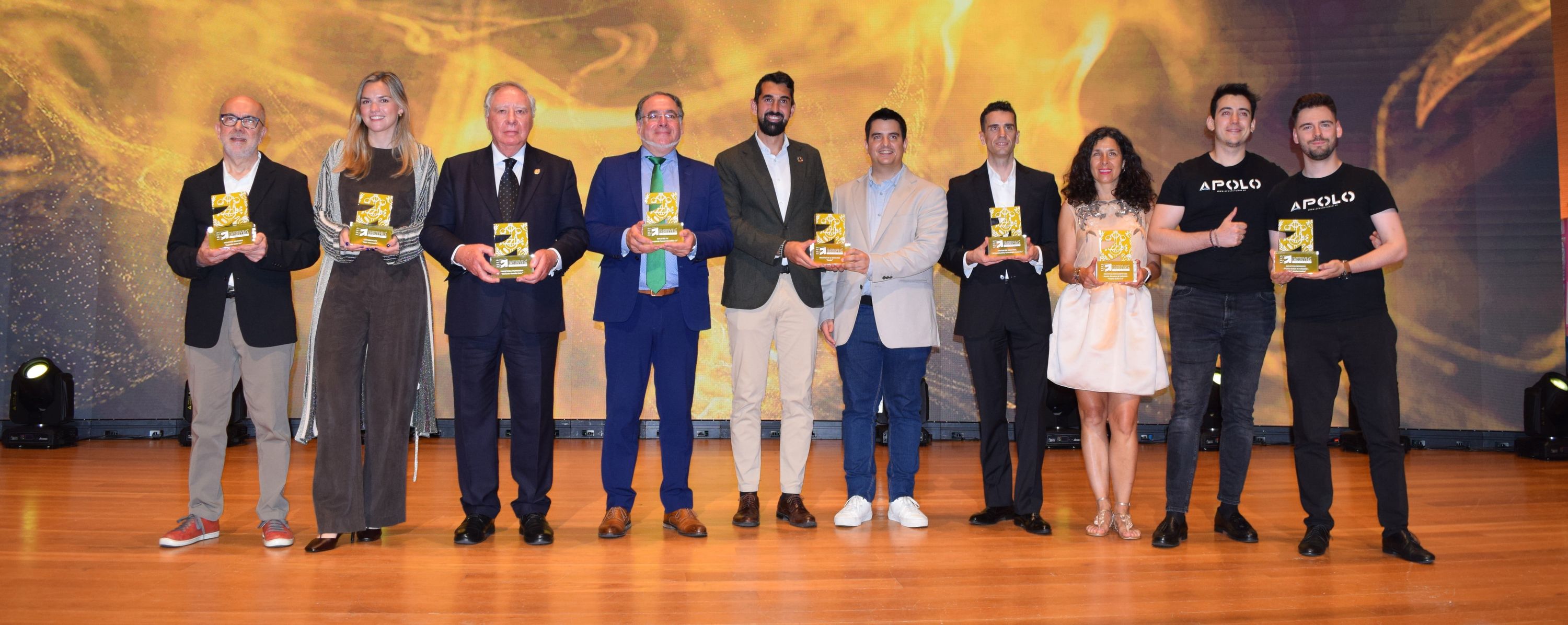 Foto de familia Premios de la Industria de España 1.jpg