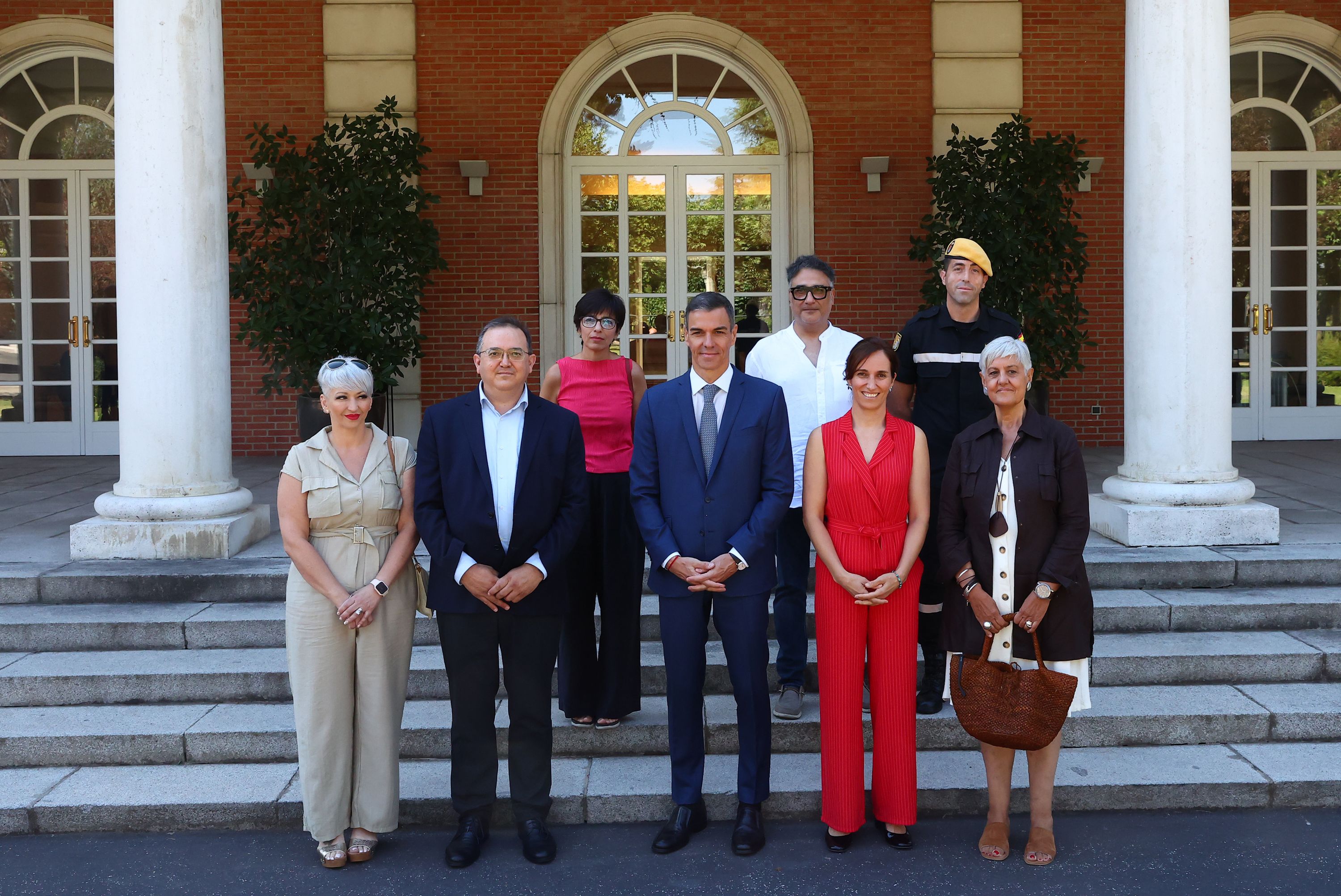 Foto familia Unide en La Moncloa.JPG