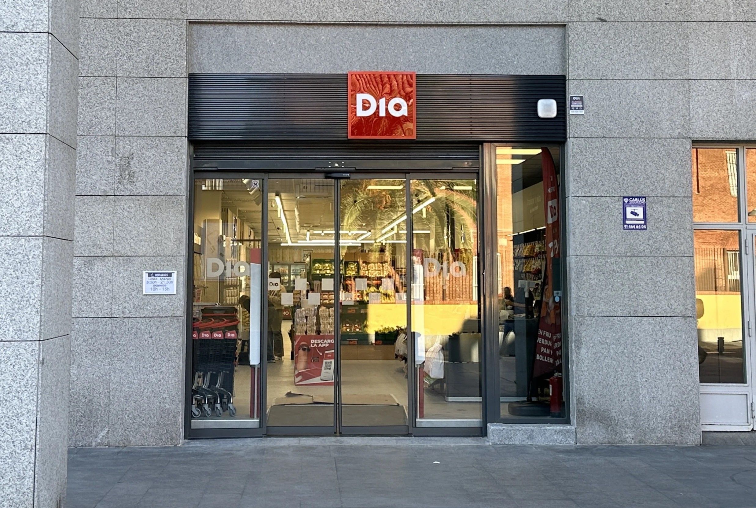Fachada tienda Dia_Leganés.jpg