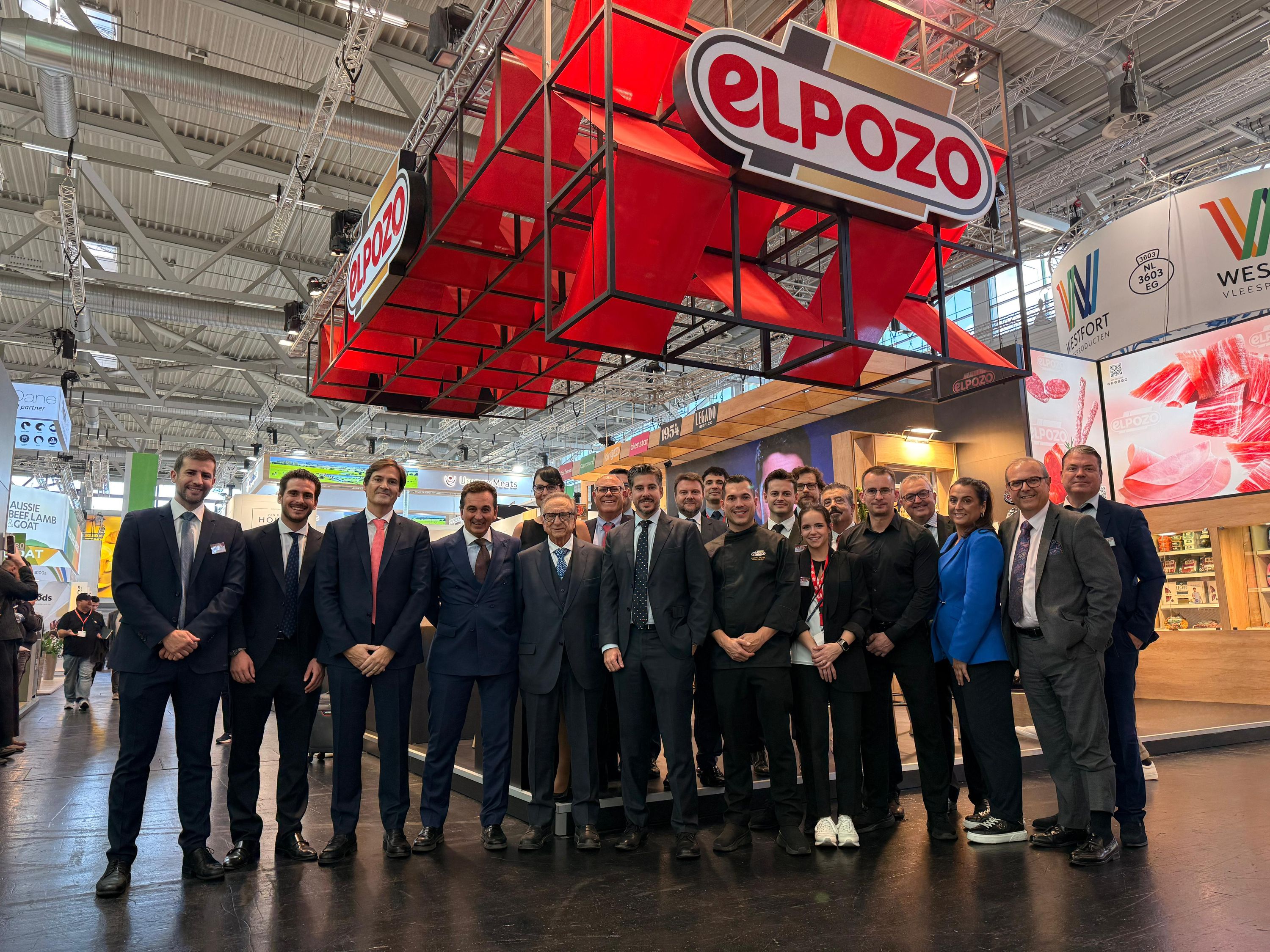 Anuga 2025-equipo eLPOZO.jpg