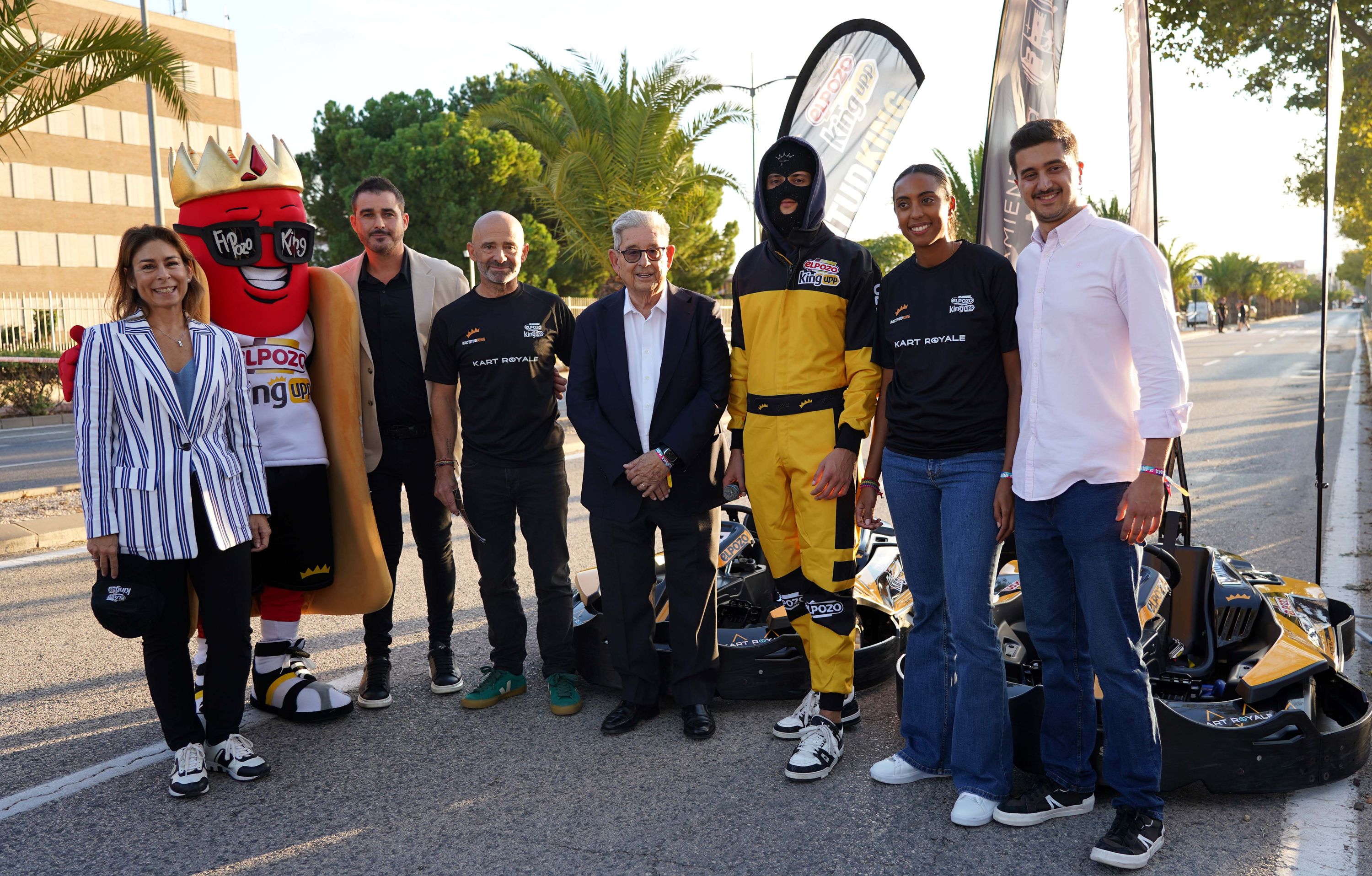 Presentación escudería de eLPOZO KING UPP para la Kart Royale.jpg