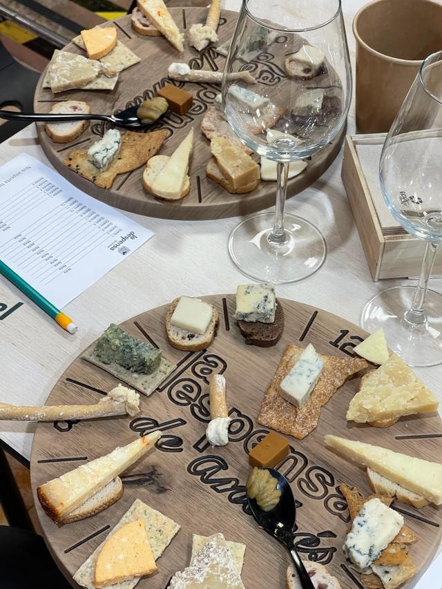 Alicante Gastronómica incorpora el Aula de Queso, un nuevo espacio experiencial dedicado a la producción artesana de los mejores productos de la provincia