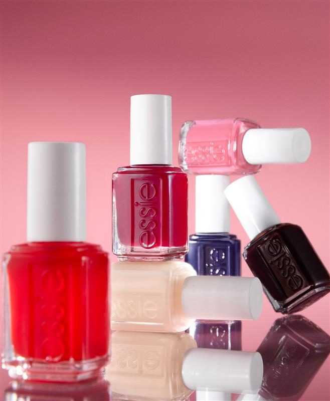 Tu manicura al ritmo del verano: más de 100 tonos para cada plan