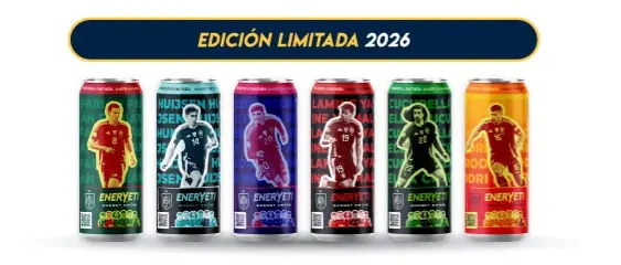 Latas de bebida energética edición limitada 2026 con diseños de jugadores de fútbol en colores distintos.